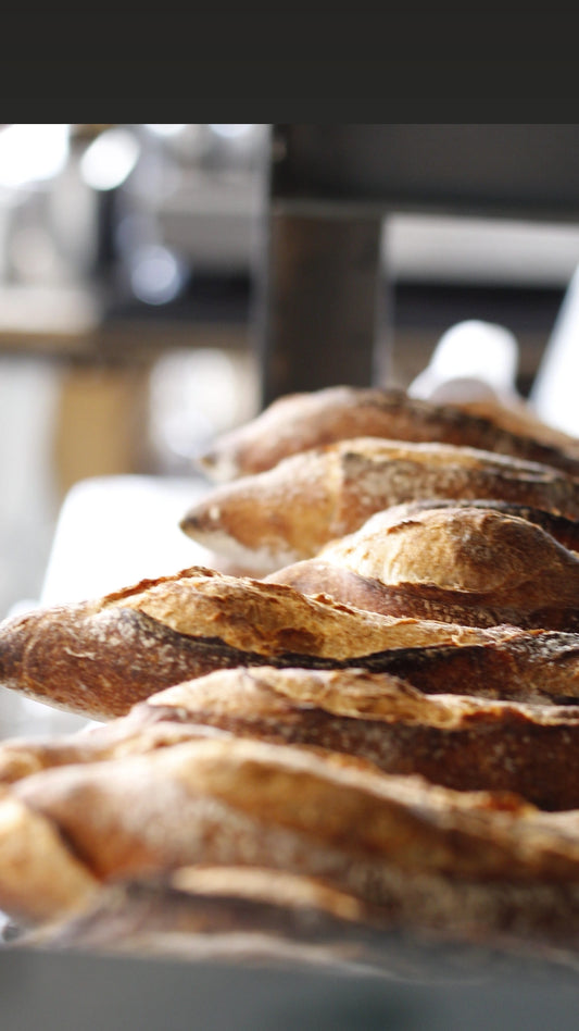 L'art de la baguette - découverte des techniques qui perfectionnent ce classique français à Montréal